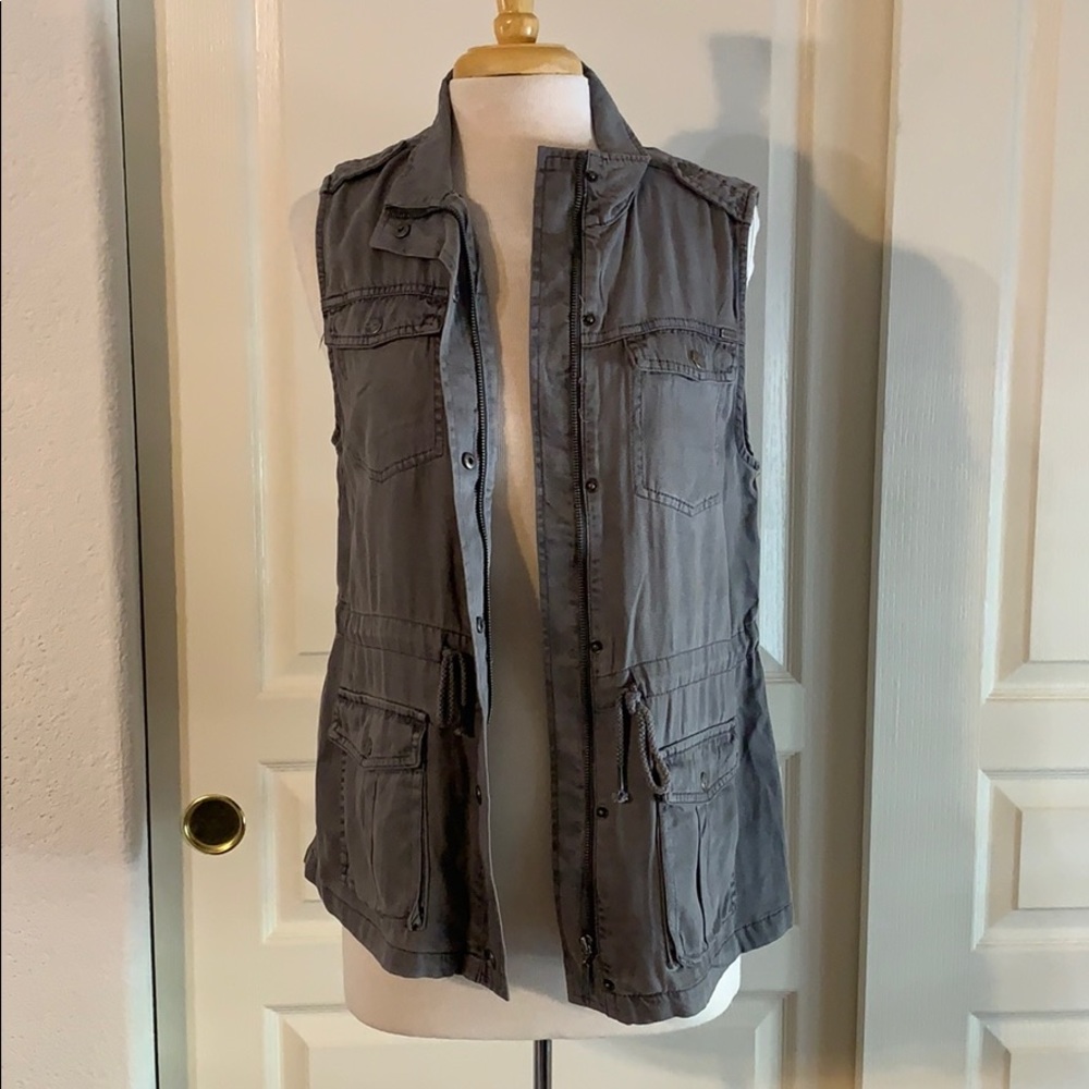 Gray fashion utility vest